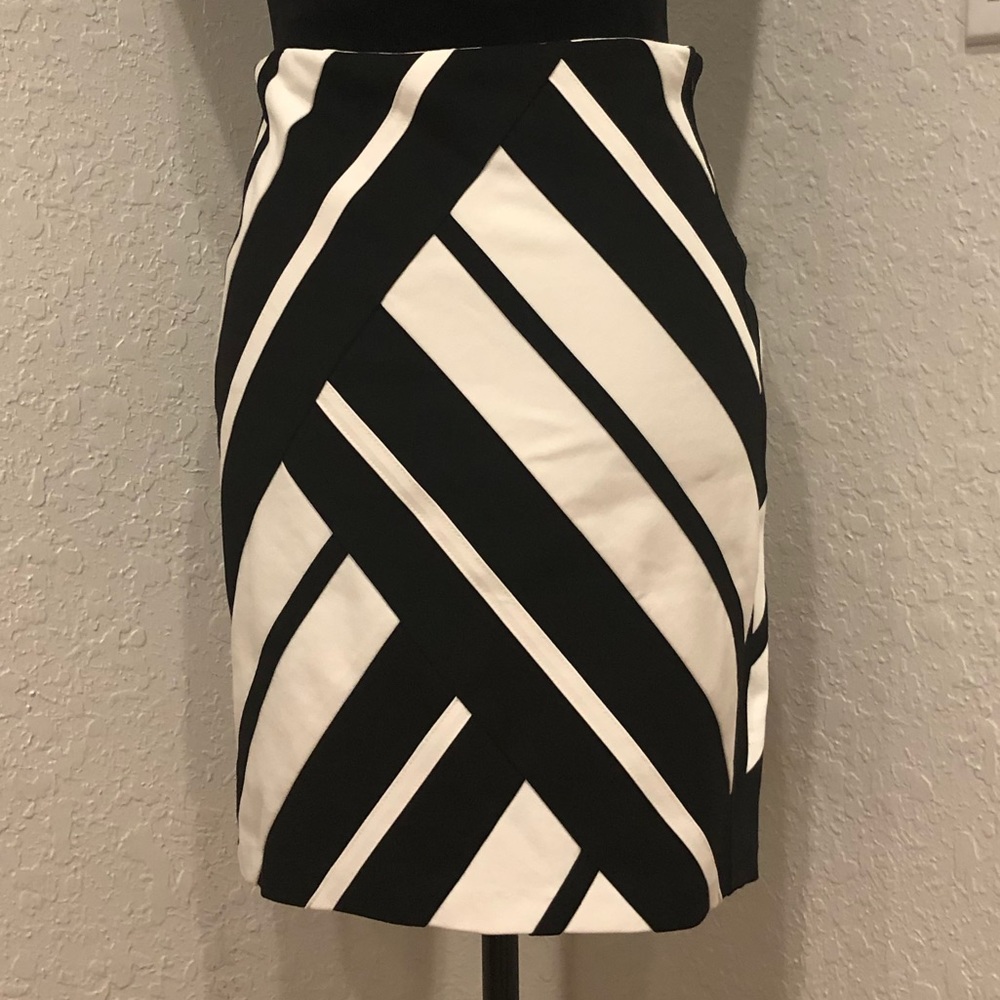 White House Black Market Pencil Skirt
